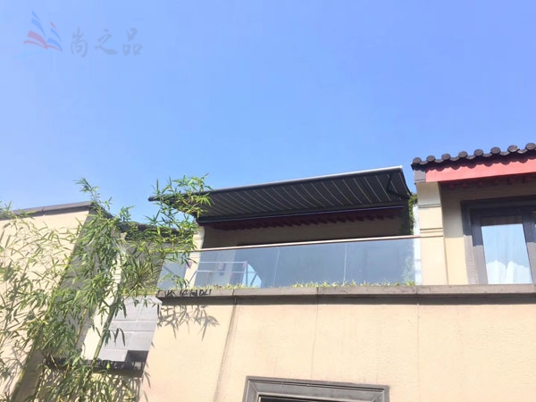 曲臂遮阳篷